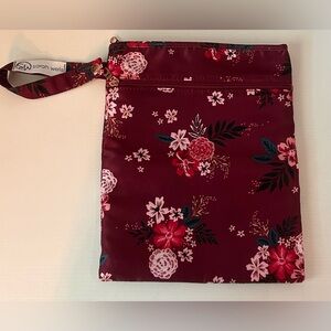 Sarah Wells Wet/Dry Bag – Floral Burgundy Print, 13x11”